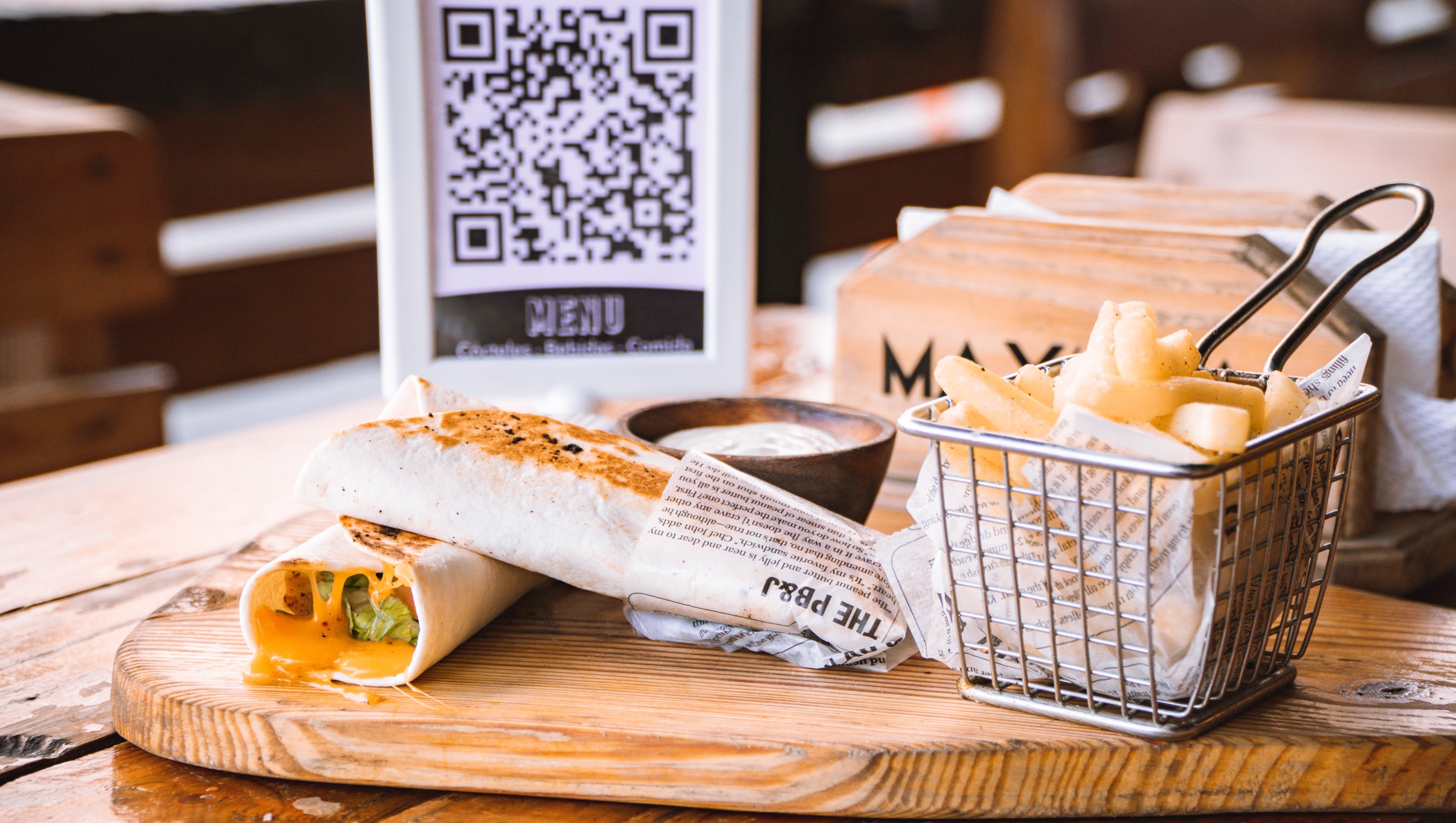 餐廳可以協助部分客人QR code下單